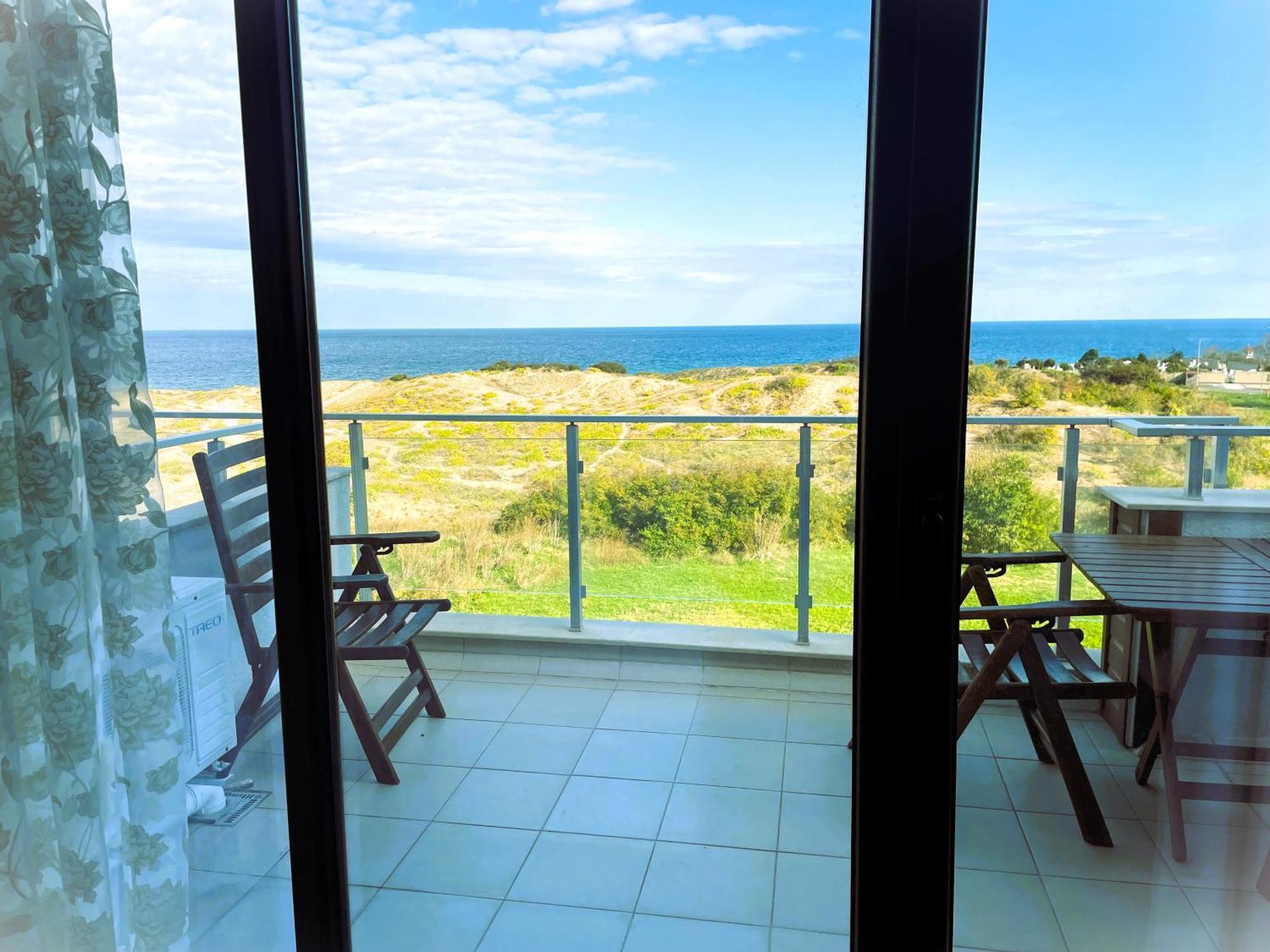 Apart-Hotel Panorama Sea Lux Primorsko Bagian luar foto