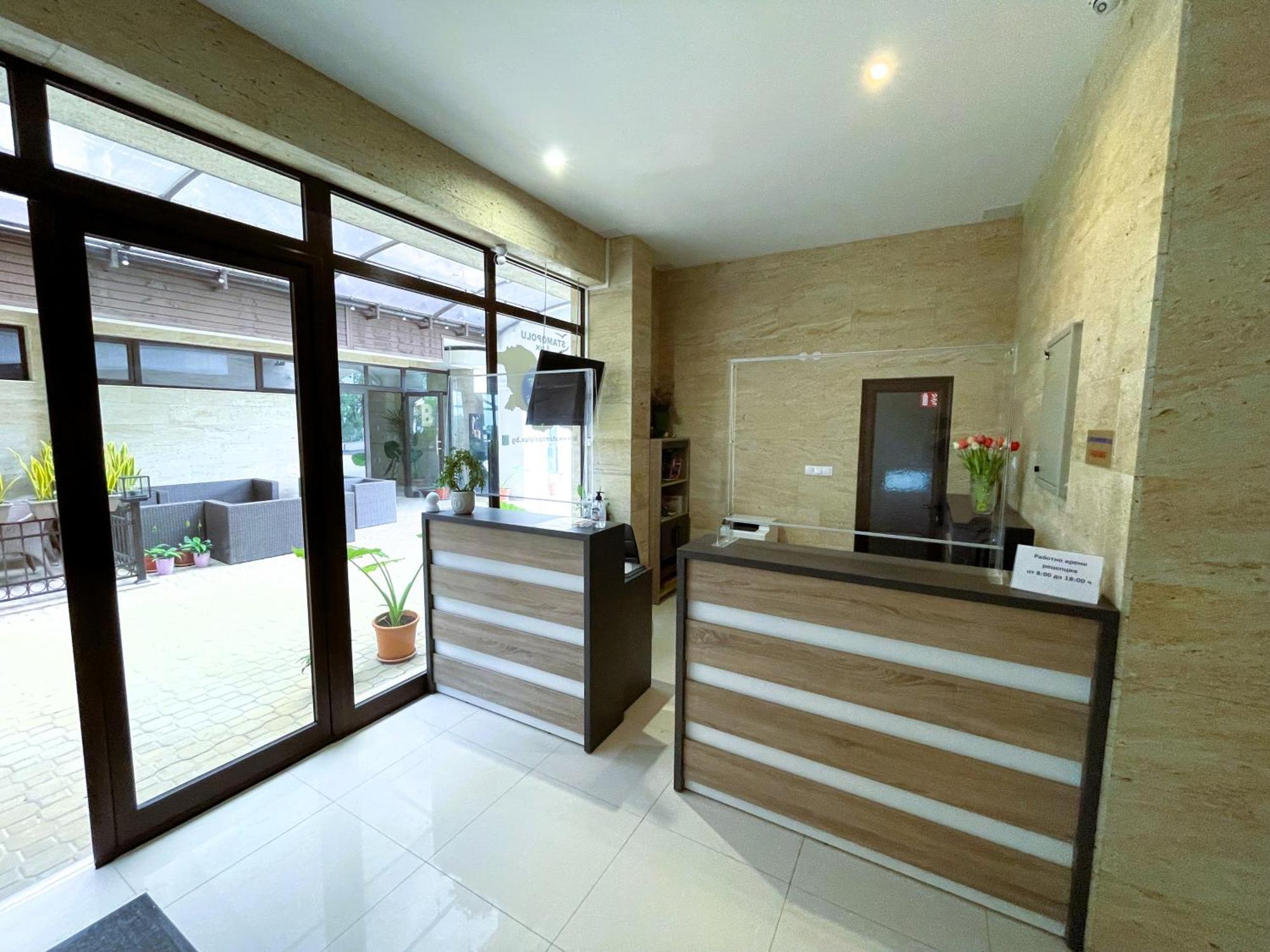 Apart-Hotel Panorama Sea Lux Primorsko Bagian luar foto