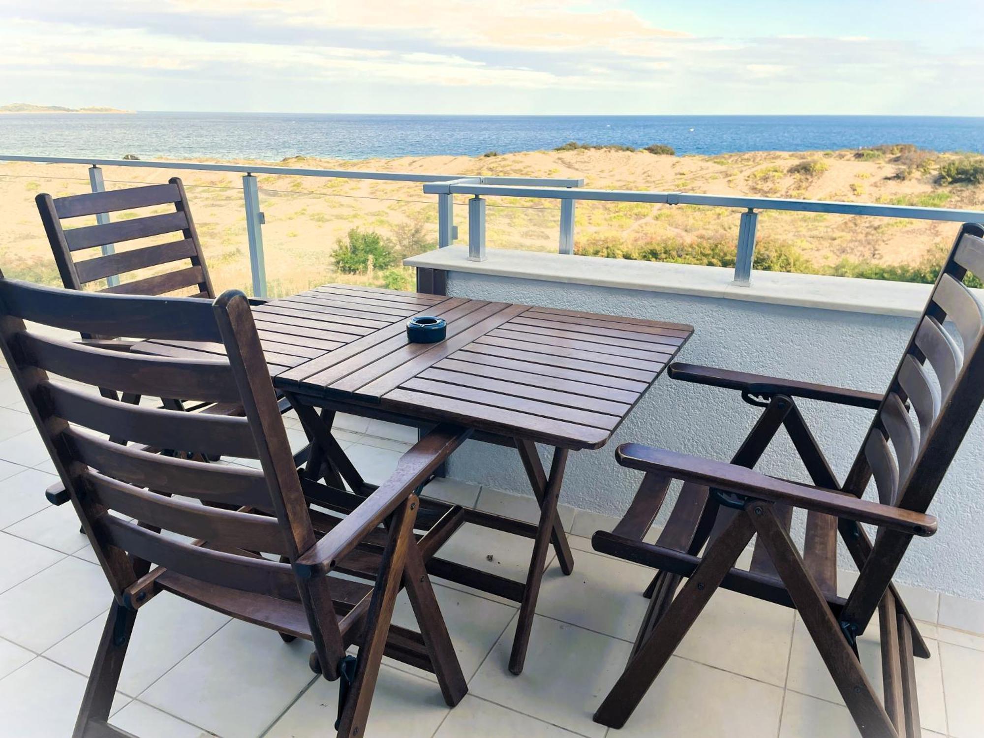 Apart-Hotel Panorama Sea Lux Primorsko Bagian luar foto