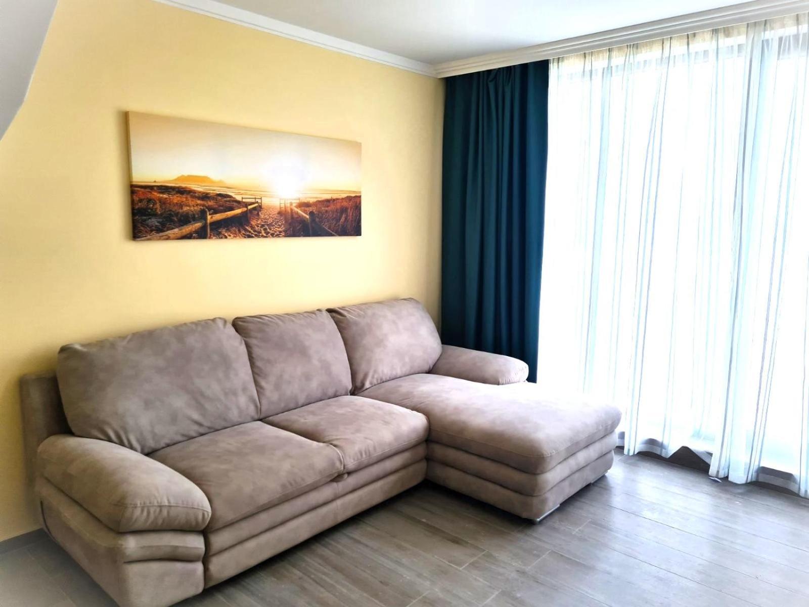 Apart-Hotel Panorama Sea Lux Primorsko Bagian luar foto